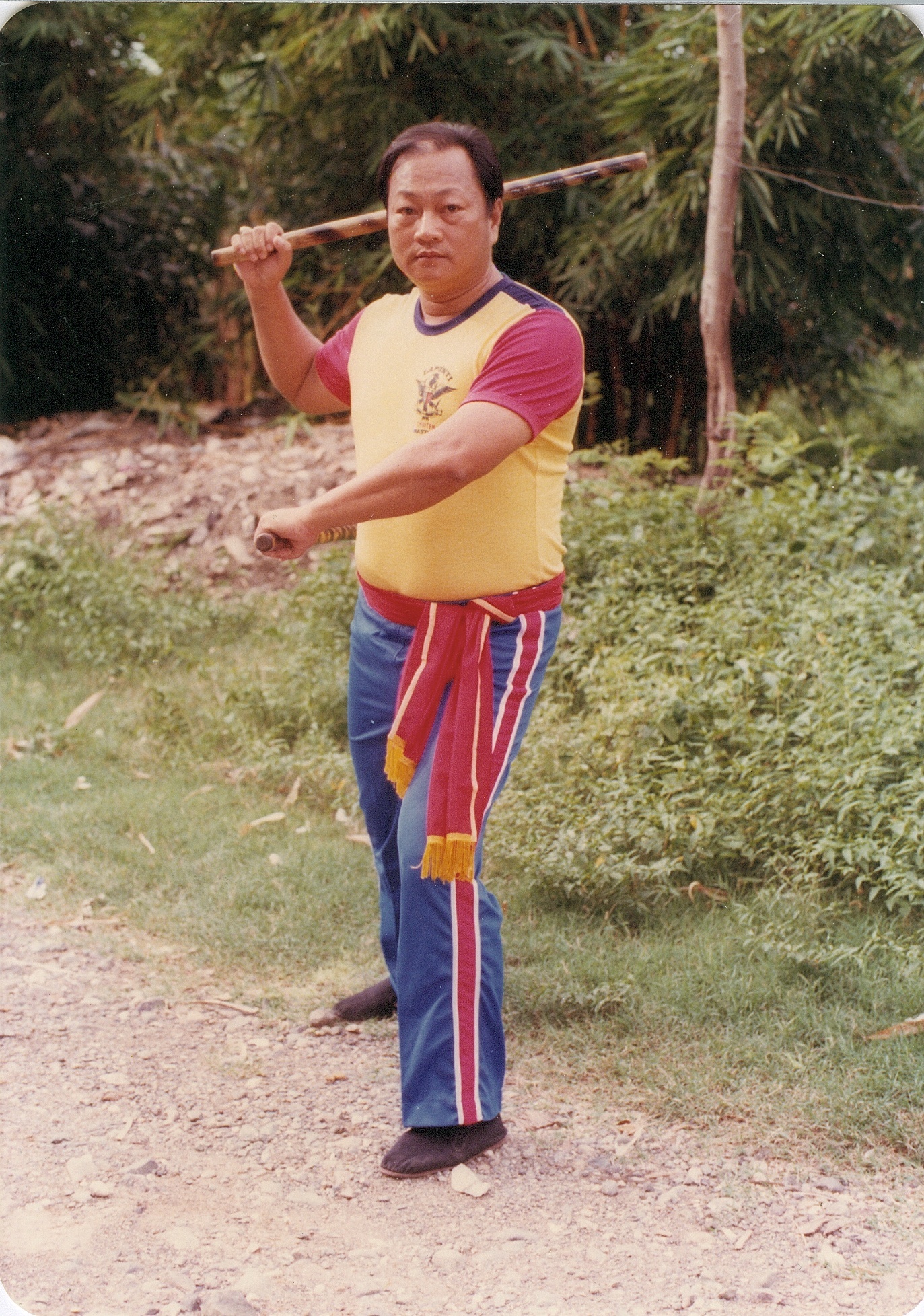 Johnny F. Chiuten with doble baston