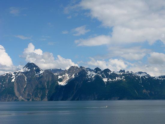 Alaska - Boat and Mountain 1