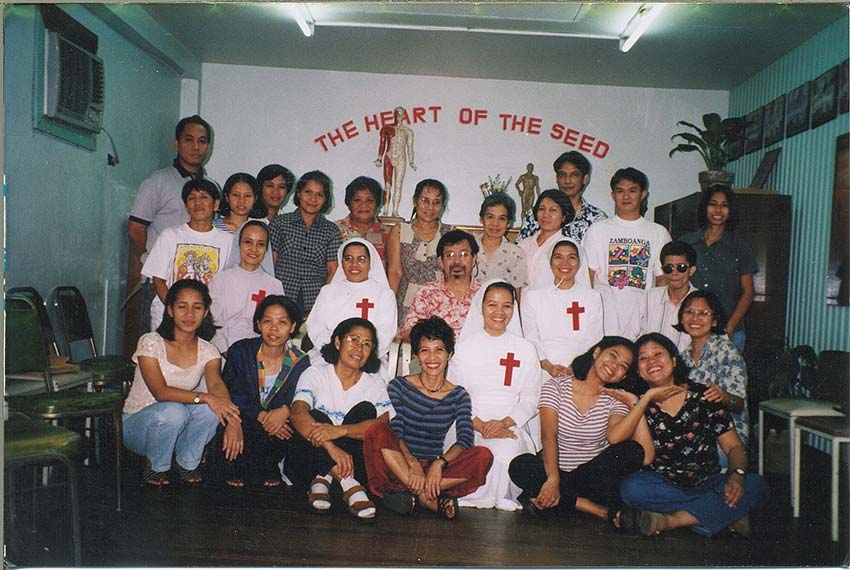 I cannot remember when this photo was taken. But I do remember there were 7 Roman Catholic nuns. The seminar was on CNT internal organs massage. The nuns refused to have their abdomen touched, so it was a problem because CNT basically works on the area.They also insisted on working only among themselves in the privacy of a room. However when they realized it was impossible to learn CNT massage without a teacher and without somebody to work on, they decided to join us. At the end they said they wanted to learn acupuncture, too. 