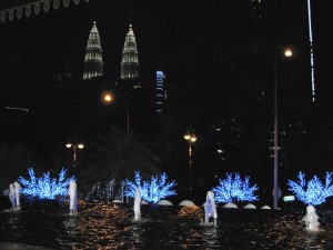 Petronas-Towers-at-Nigh